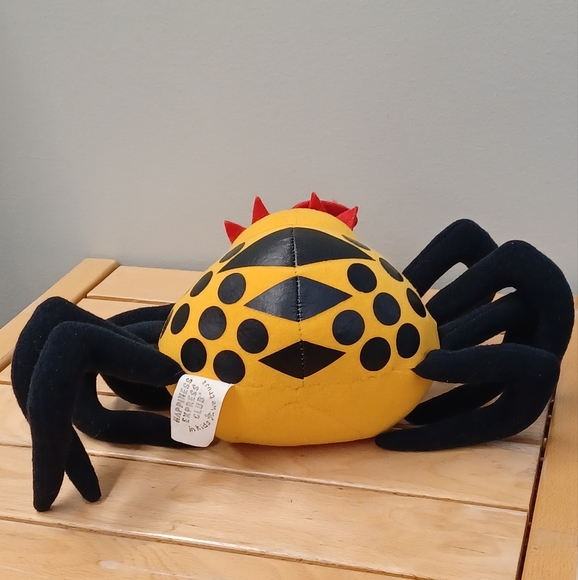 ✓Happiness Express Club 1996 Vintage Miss Spiders beanie sitting plush - Picture 4 of 8